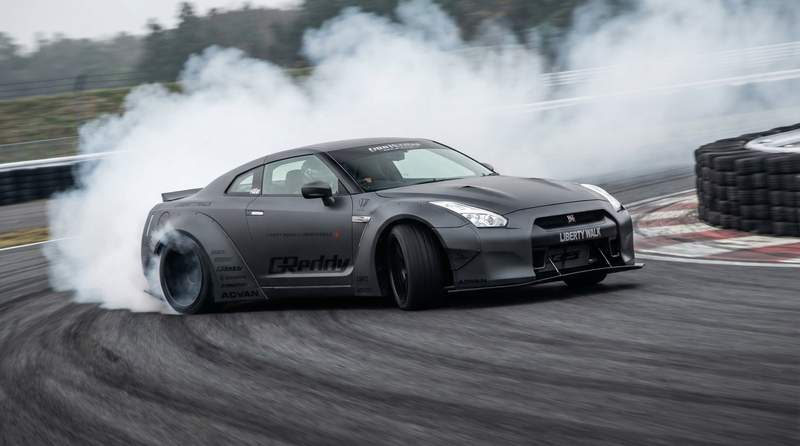 萝莉岛GTR漂移视频